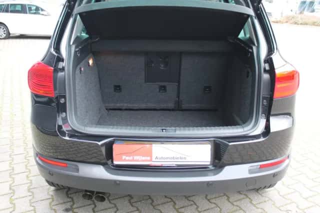 Volkswagen Tiguan (2013) thumbnail 13