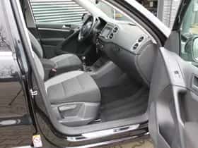 Volkswagen Tiguan (2013) thumbnail 3