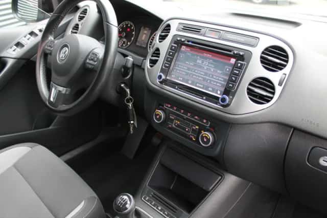 Volkswagen Tiguan (2013) thumbnail 9