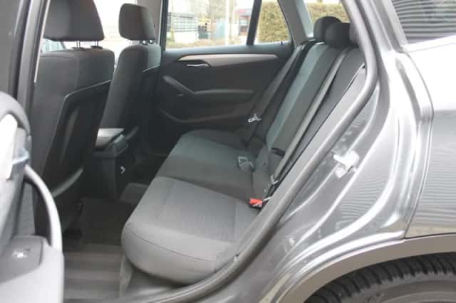 BMW X1 (2014) thumbnail 11