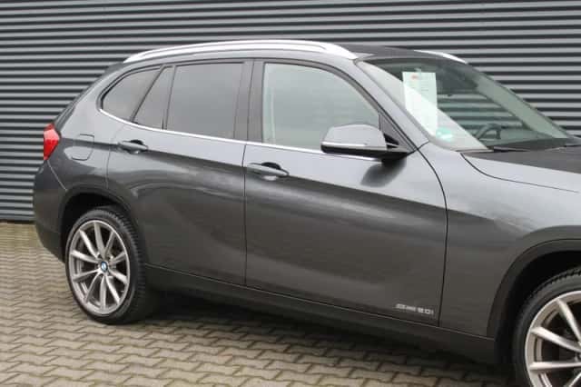 BMW X1 (2014) thumbnail 15