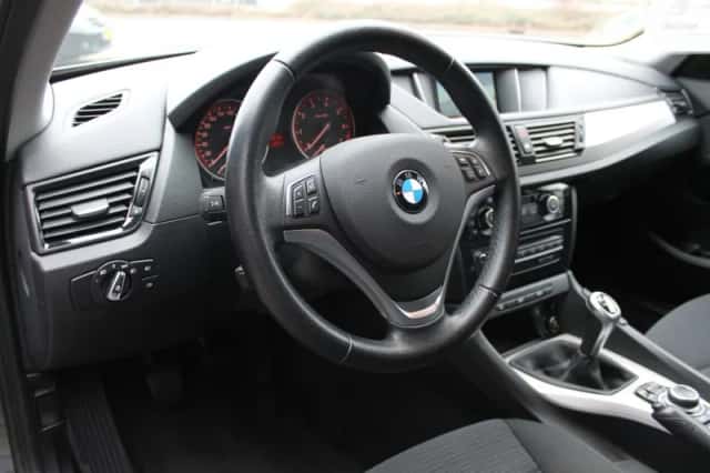 BMW X1 (2014) thumbnail 6