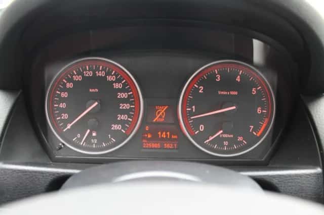 BMW X1 (2014) thumbnail 7