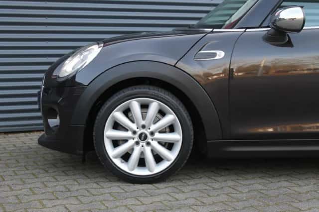 MINI Cooper (2015) thumbnail 16