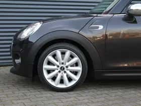 MINI Cooper (2015) thumbnail 16