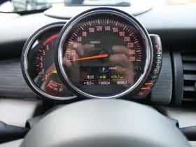 MINI Cooper (2015) thumbnail 8
