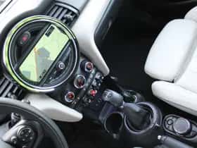 MINI Cooper (2015) thumbnail 9