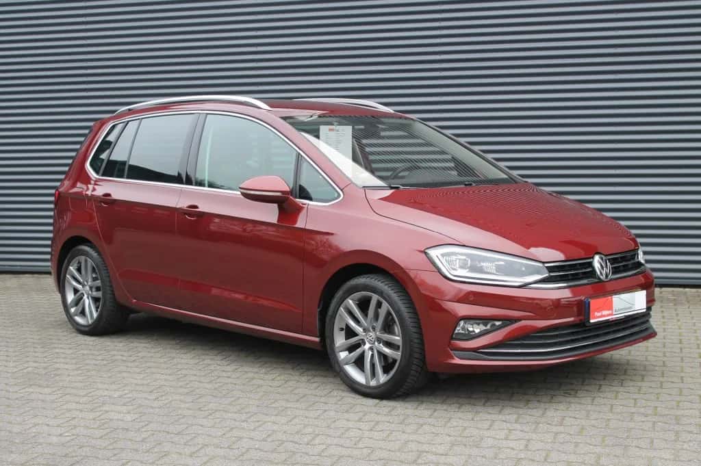 Volkswagen Golf (2018) — foto 1