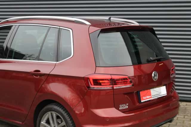 Volkswagen Golf (2018) thumbnail 23