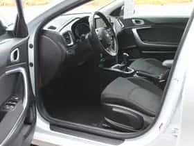 Kia Ceed (2020) thumbnail 2