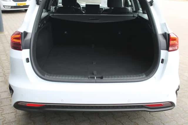 Kia Ceed (2020) thumbnail 13