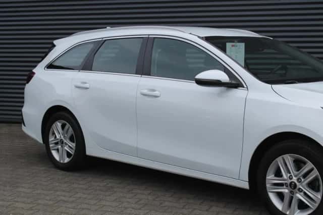 Kia Ceed (2020) thumbnail 15