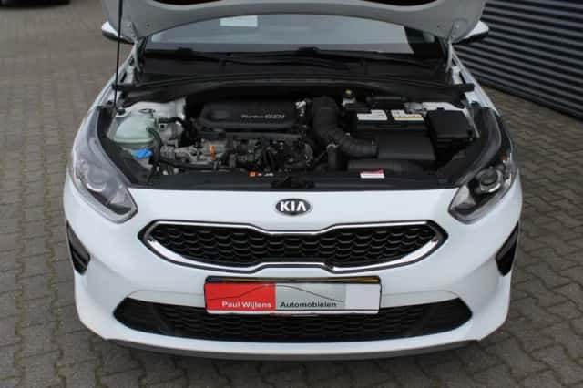 Kia Ceed (2020) thumbnail 21