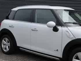 MINI Countryman (2015) thumbnail 15