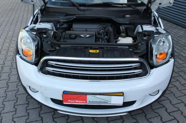 MINI Countryman (2015) thumbnail 20