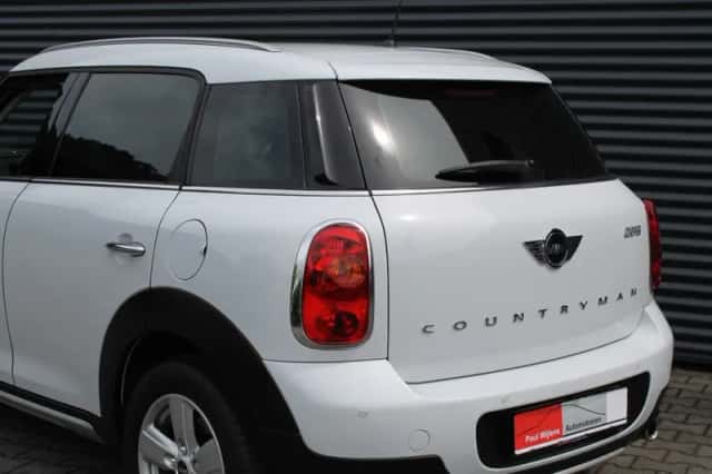 MINI Countryman (2015) thumbnail 23