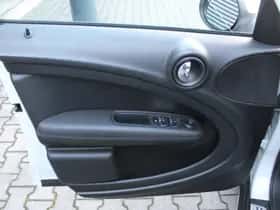 MINI Countryman (2015) thumbnail 5