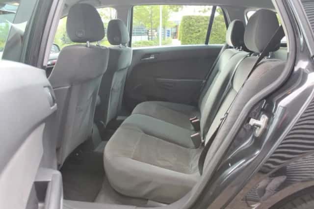 Opel Astra (2005) thumbnail 11