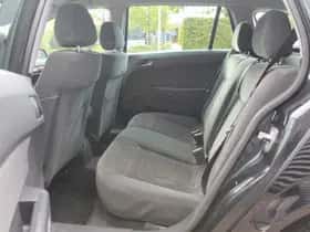 Opel Astra (2005) thumbnail 11