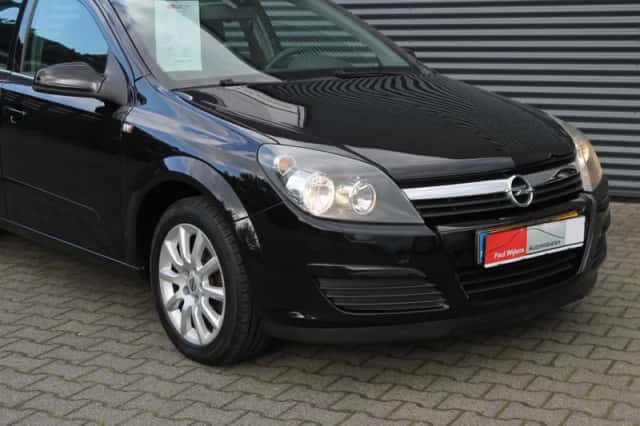 Opel Astra (2005) thumbnail 14