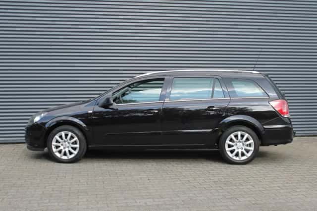 Opel Astra (2005) thumbnail 17
