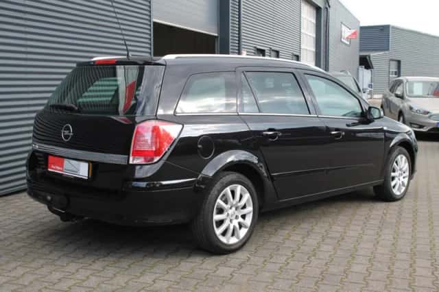 Opel Astra (2005) thumbnail 18