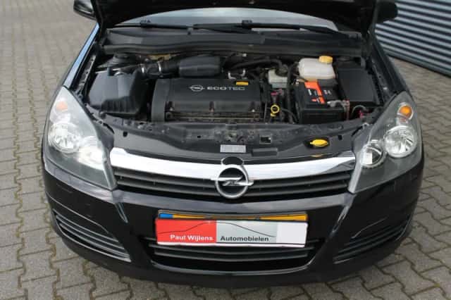 Opel Astra (2005) thumbnail 20
