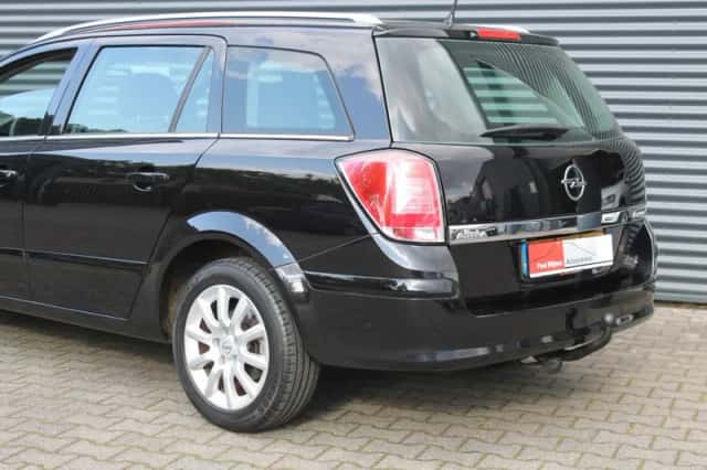 Opel Astra (2005) thumbnail 22