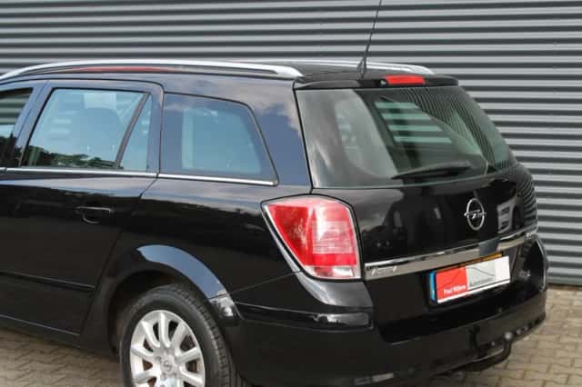 Opel Astra (2005) thumbnail 23