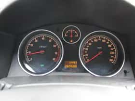 Opel Astra (2005) thumbnail 7
