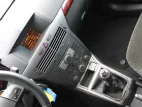 Opel Astra (2005) thumbnail 8