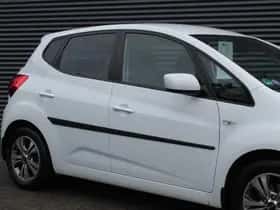 Kia VENGA (2016) thumbnail 15