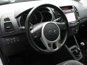 Kia VENGA (2016) thumbnail 6