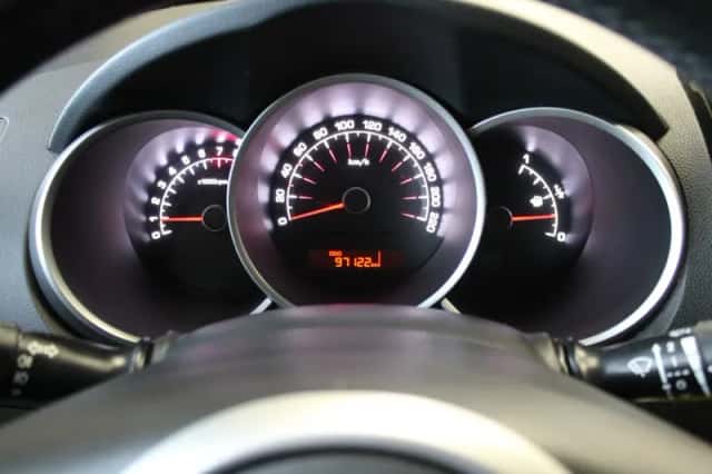 Kia VENGA (2016) thumbnail 7