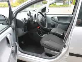 Citroën C1 (2010) thumbnail 2