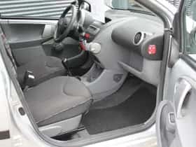 Citroën C1 (2010) thumbnail 3
