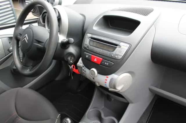 Citroën C1 (2010) thumbnail 9