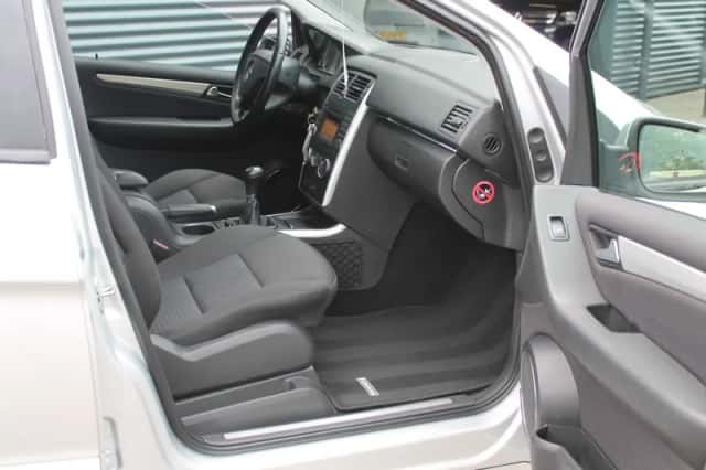 Mercedes-Benz B-Klasse (2009) thumbnail 3