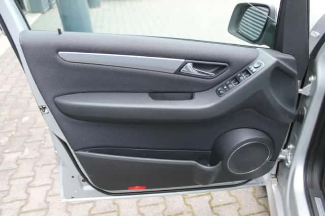 Mercedes-Benz B-Klasse (2009) thumbnail 5