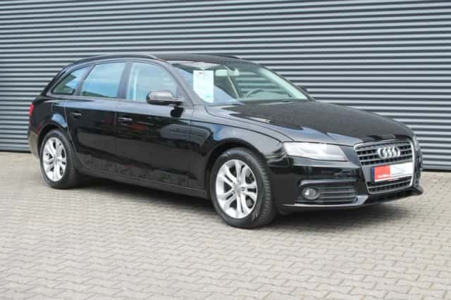 Audi A4 (2010) thumbnail 1