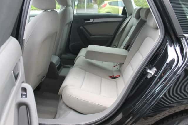 Audi A4 (2010) thumbnail 10