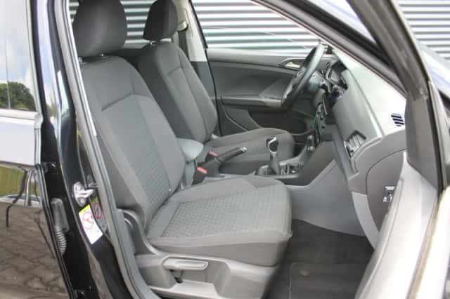 Volkswagen T-Cross (2019) thumbnail 4