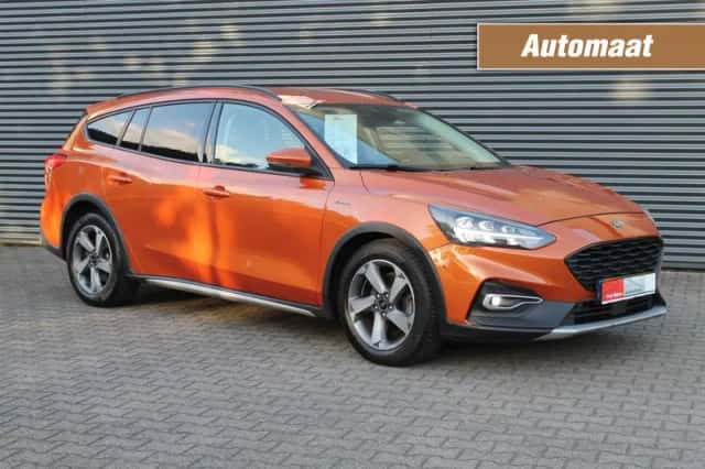 Ford Focus (2019) thumbnail 1