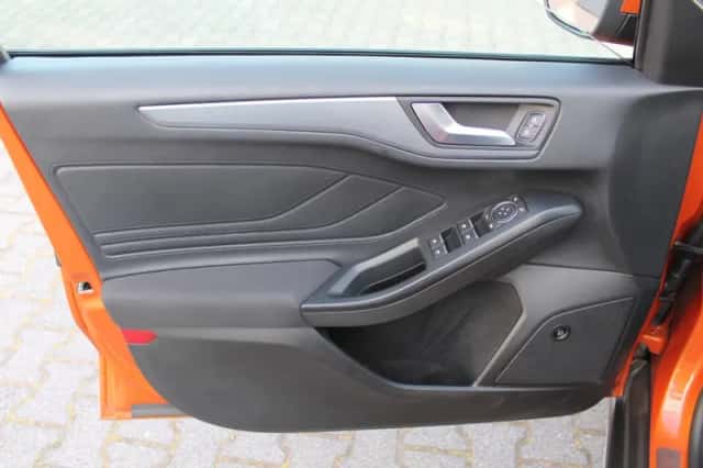 Ford Focus (2019) thumbnail 5