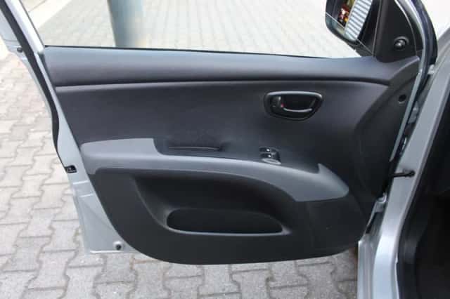 Hyundai i10 (2009) thumbnail 5