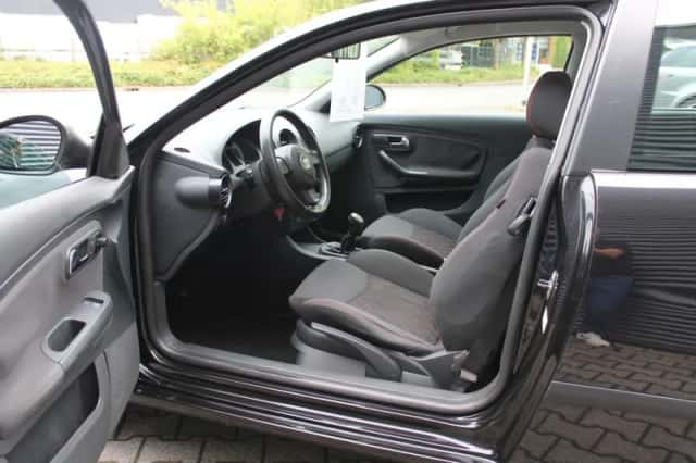 SEAT Ibiza (2007) thumbnail 2