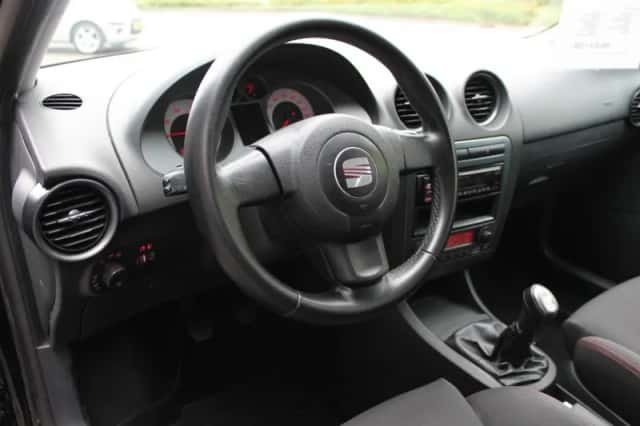 SEAT Ibiza (2007) thumbnail 6