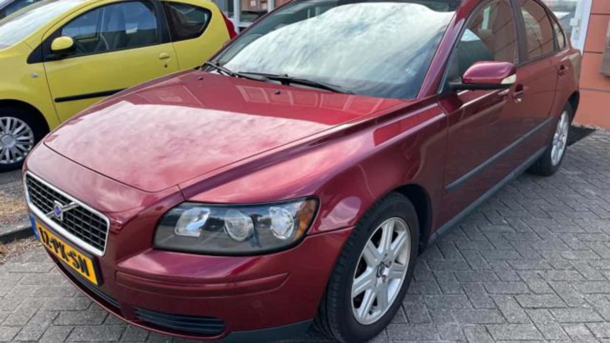 Volvo S40 (2004) — foto 1