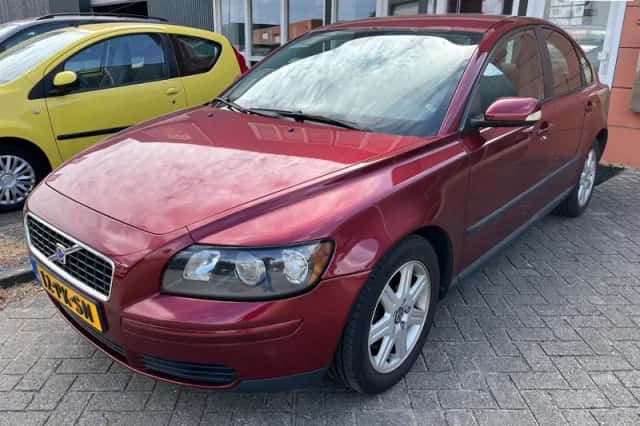 Volvo S40 (2004) thumbnail 2