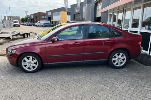 Volvo S40 (2004) thumbnail 3
